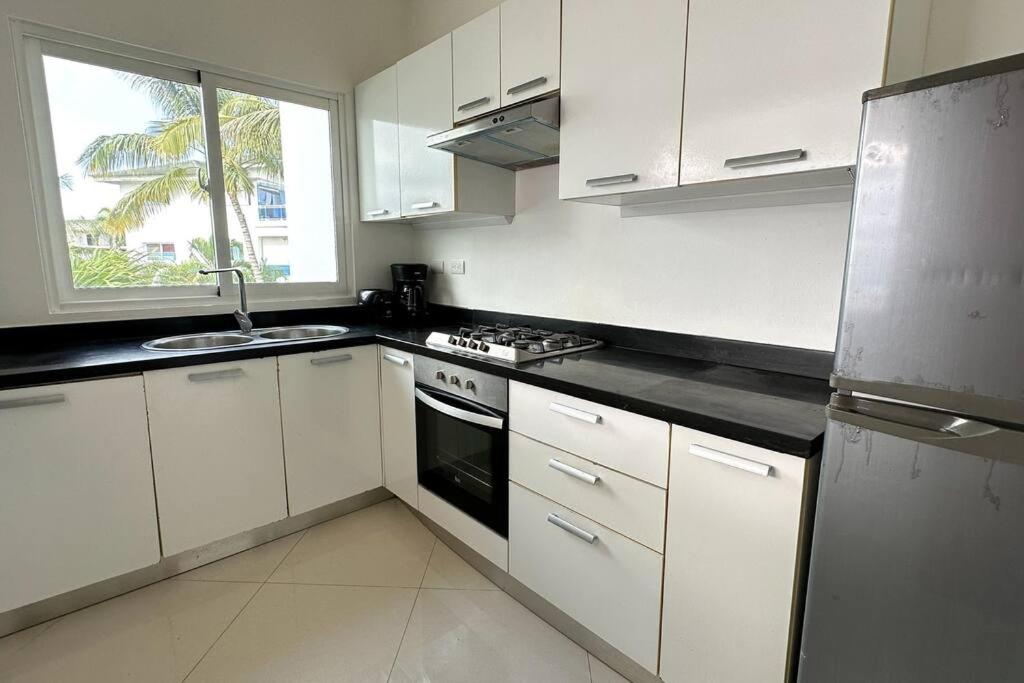 La Fenice Beachfront 3 Bedroom With Parking, foto 7
