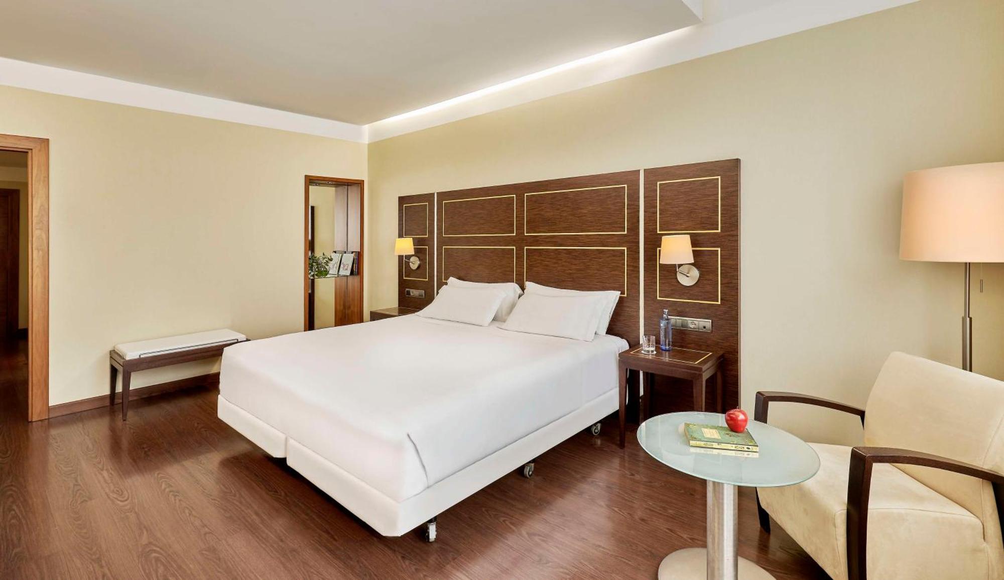 2. NH Gran Hotel Casino Extremadura