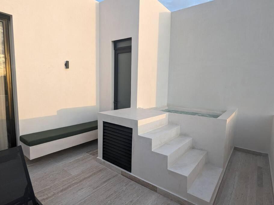 NEW Luxury PH with Private Terrace & Plunge Pool, imagen 5