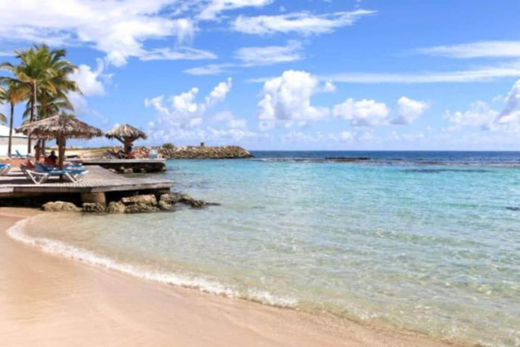 Ti Dou Studio Piscine & bord de plage privée Saint François