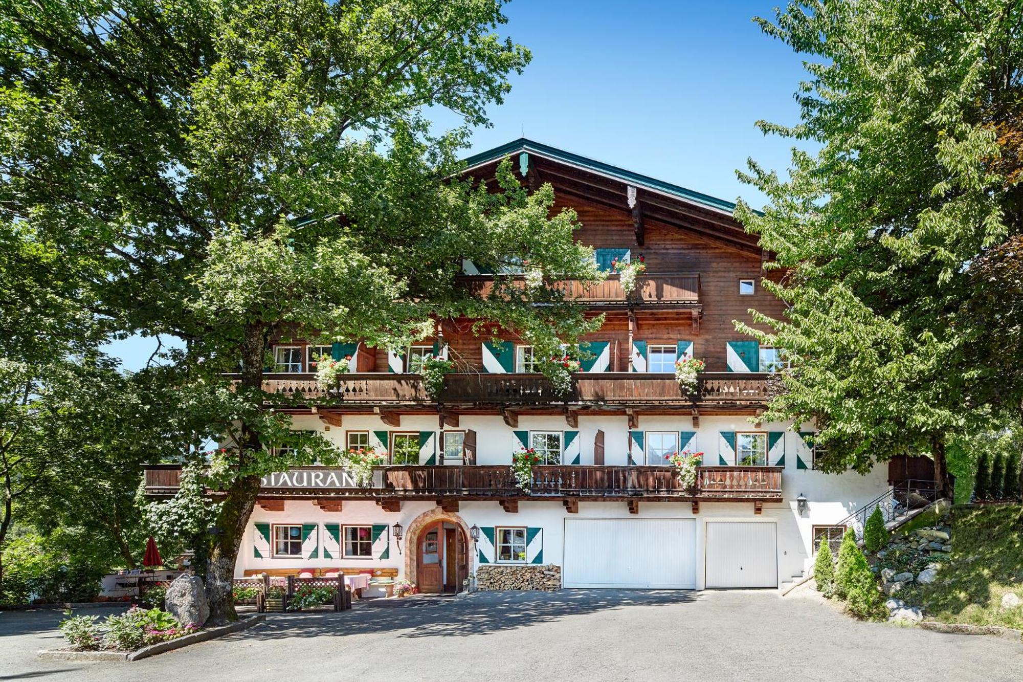 Landsitz Romerhof - Hotel Apartments
