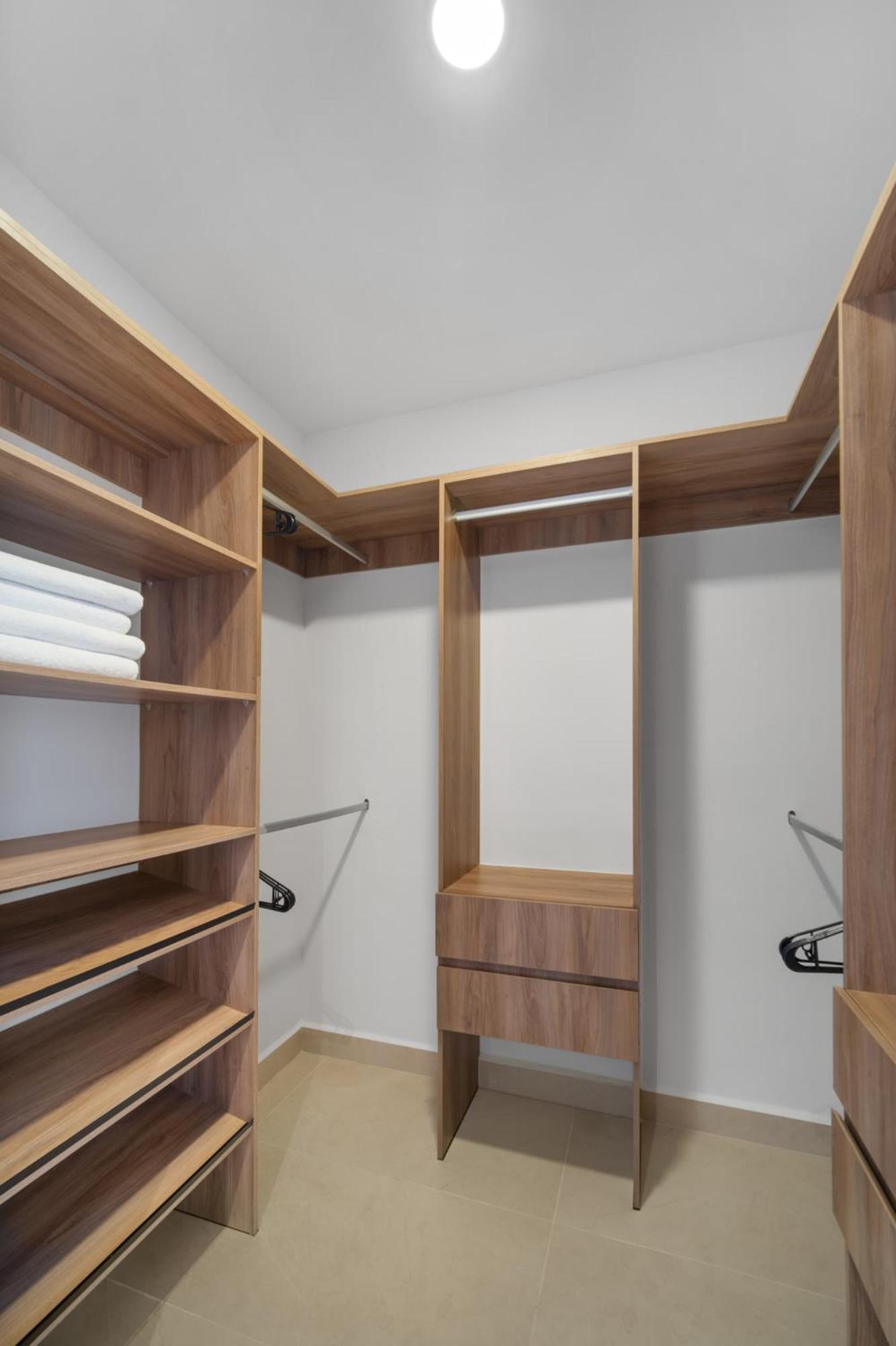 BALTIA Luxurious One Bedroom Ap, foto 10