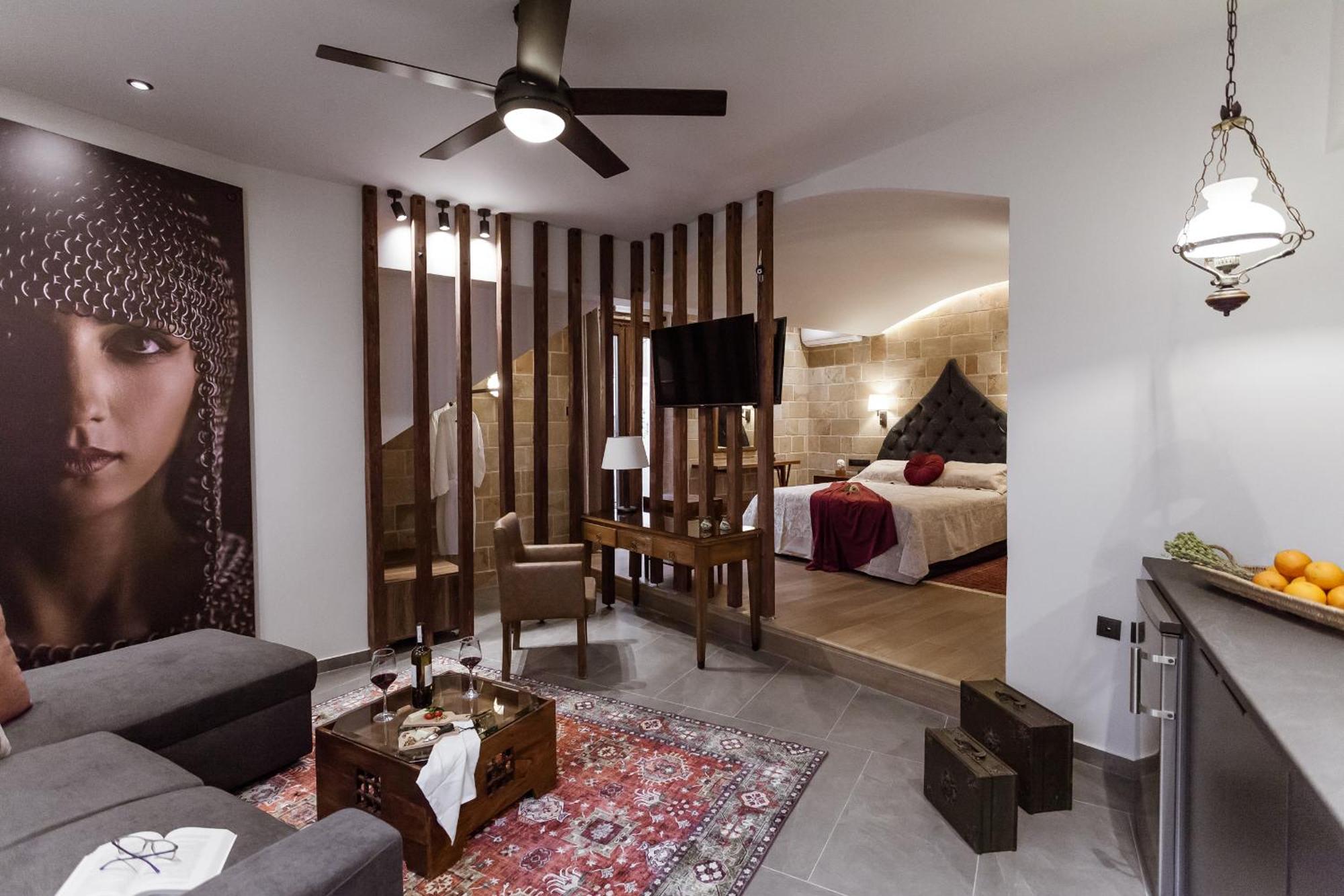 8. Utopia Luxury Suites
