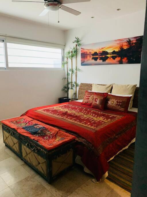 Beautiful Bali-Boho design Loft - Two blocks from sea, foto 15
