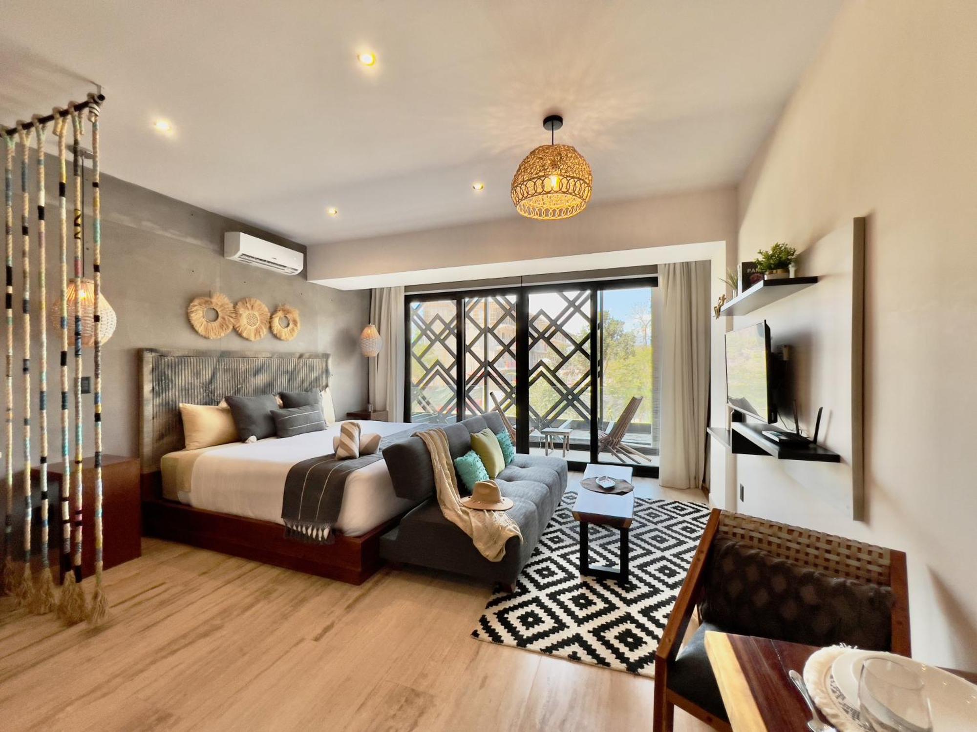 Unwind | Private Balcony & Rooftop Pools | Casago, foto 14