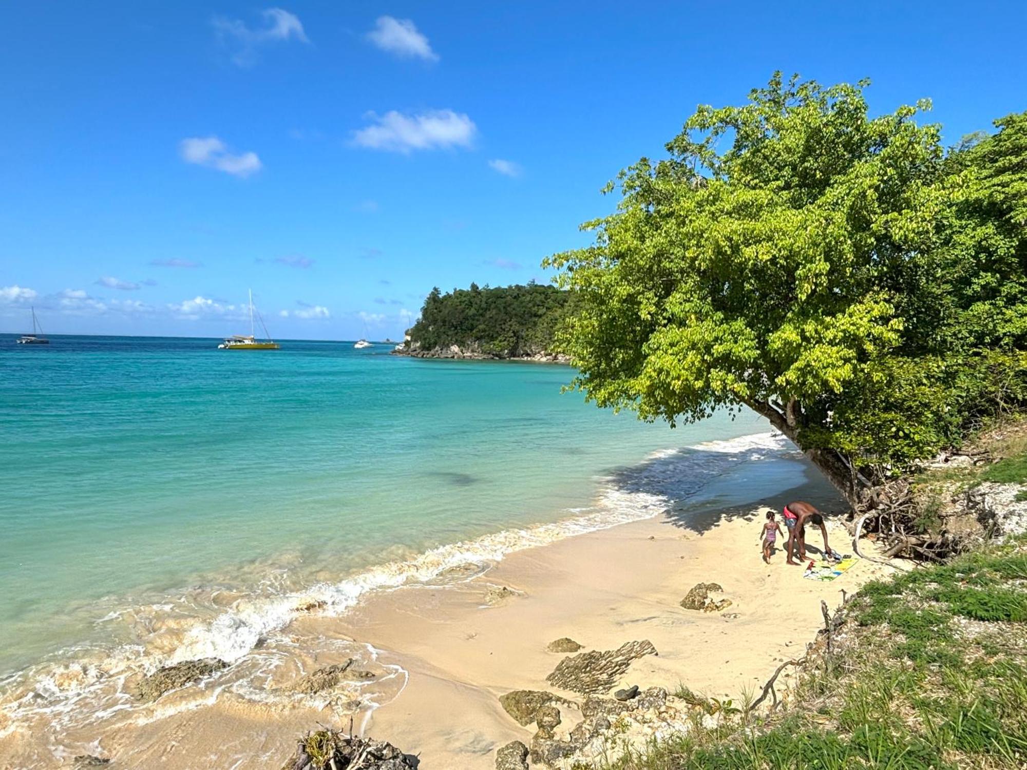 Bungalow Agathe - Piscine, Wifi, Farnienté et Plage à 2 minutes, foto 10