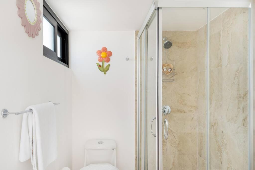 Premium PH w/ Private Pool near 5th Ave., foto 16