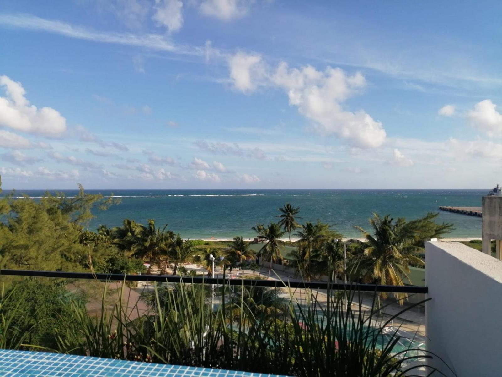 Modern 1 bedroom suite by beach Great location!, imagen 5