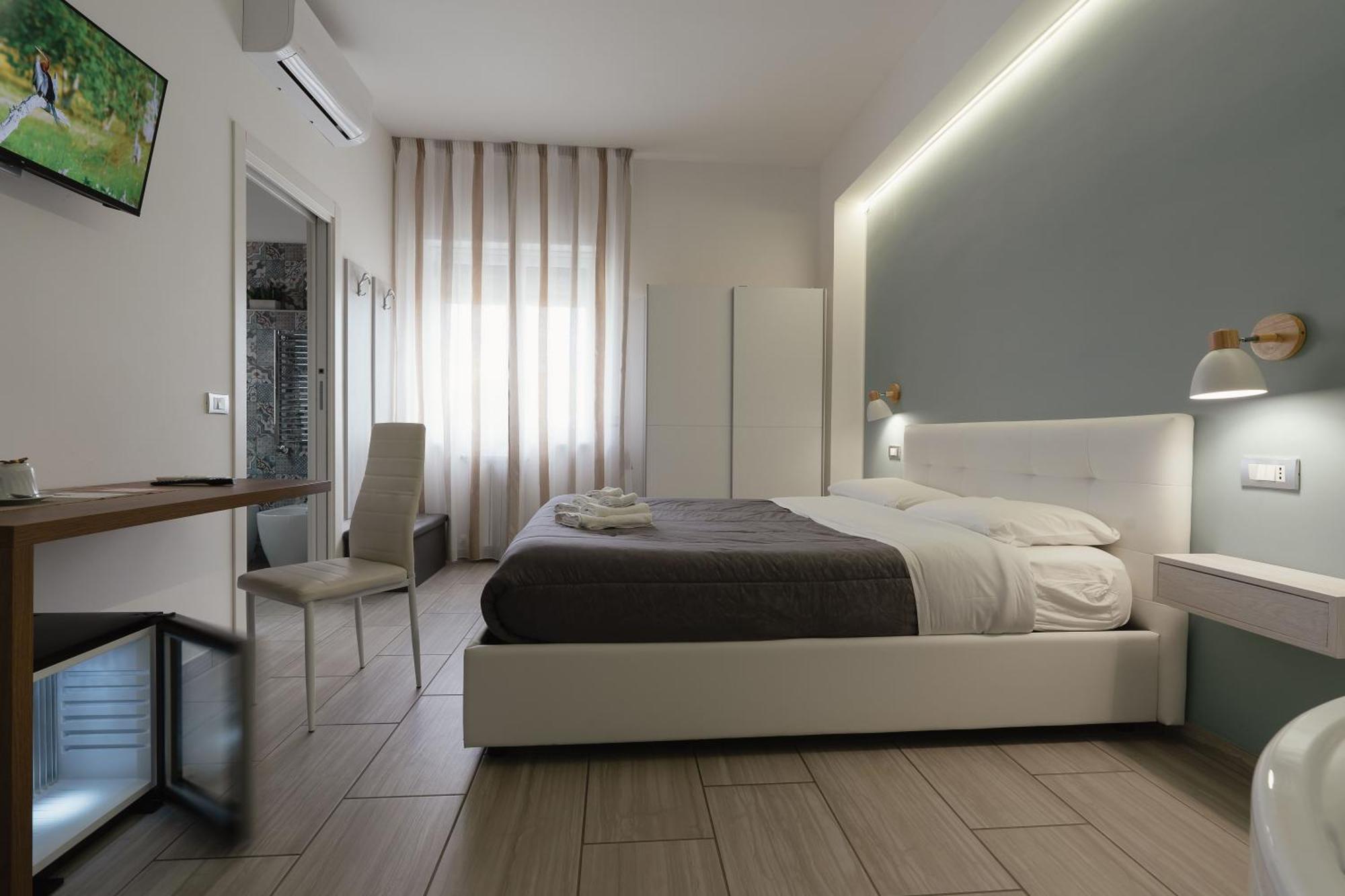 10. Zaro Suites