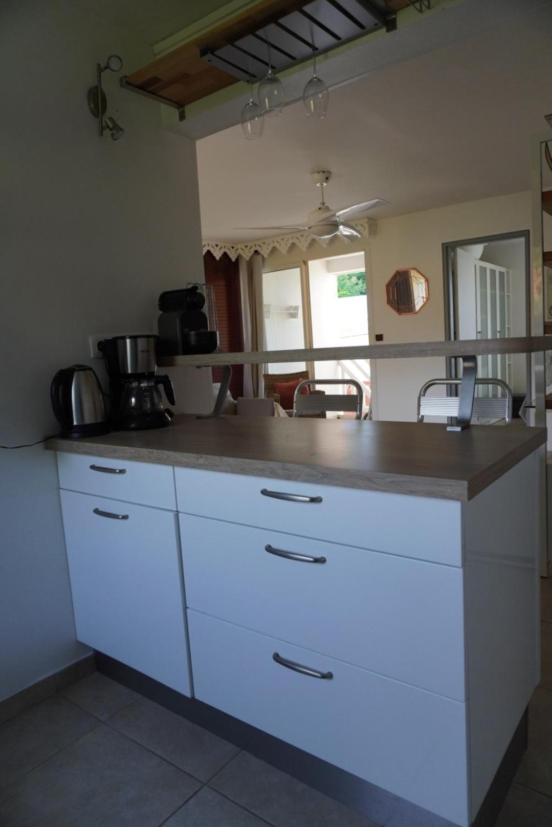 T2 spacieux, confort, piscine & plage à Sainte-Anne, foto 8