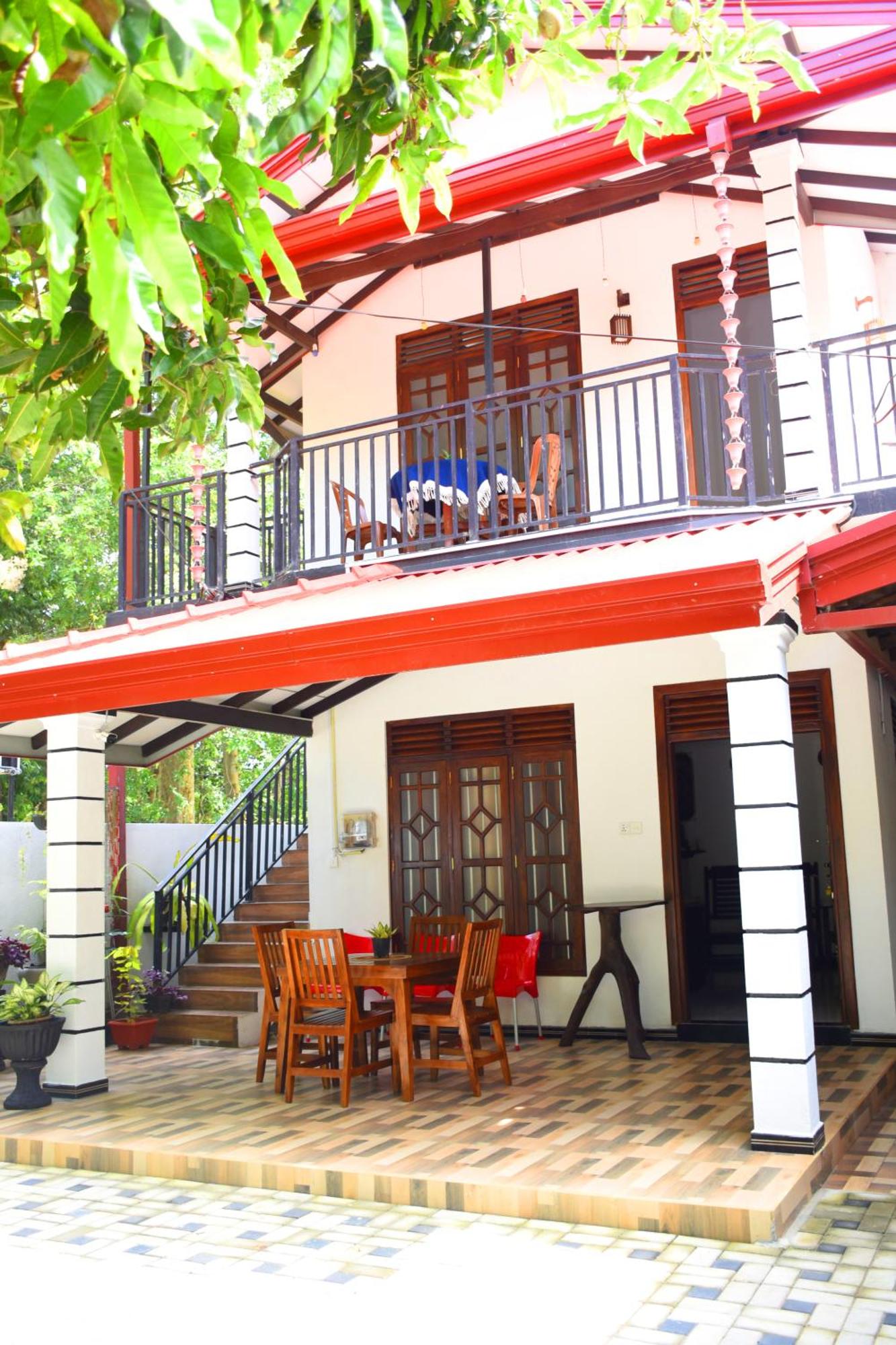 Sasanda Villa and Yala Safari Place