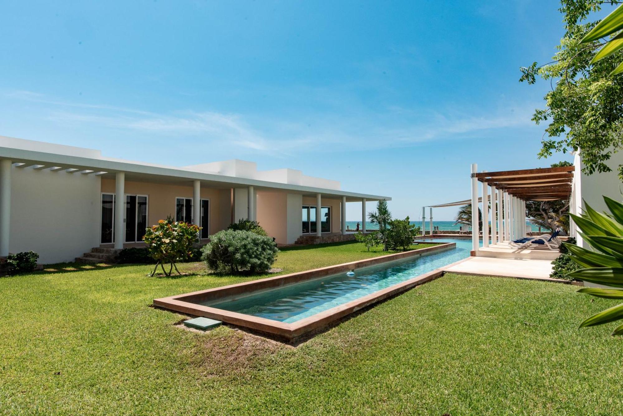 97985 Stunning beachfront Suites Wi-Fi East of Progreso, foto 6