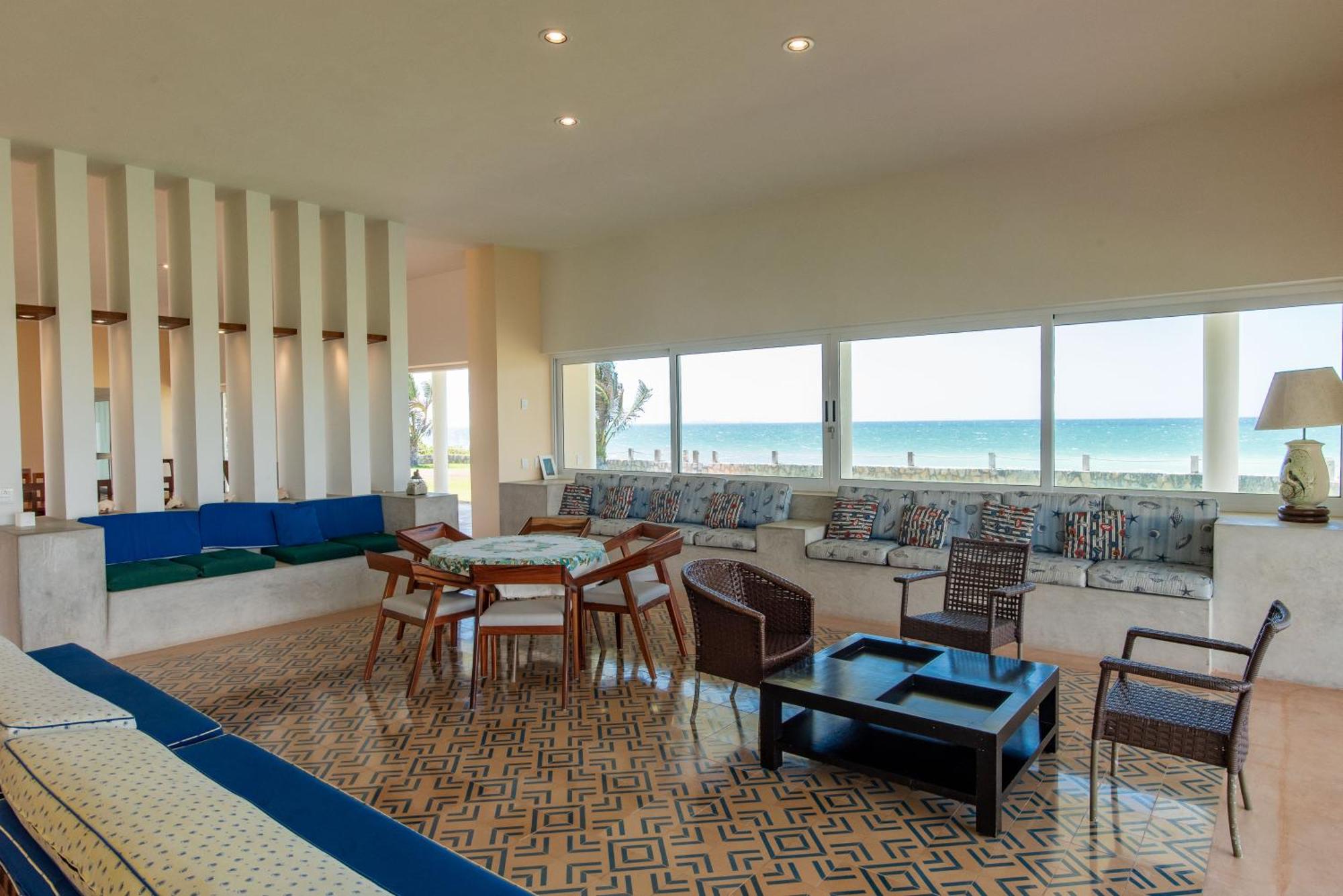 97985 Stunning beachfront Suites Wi-Fi East of Progreso, foto 10