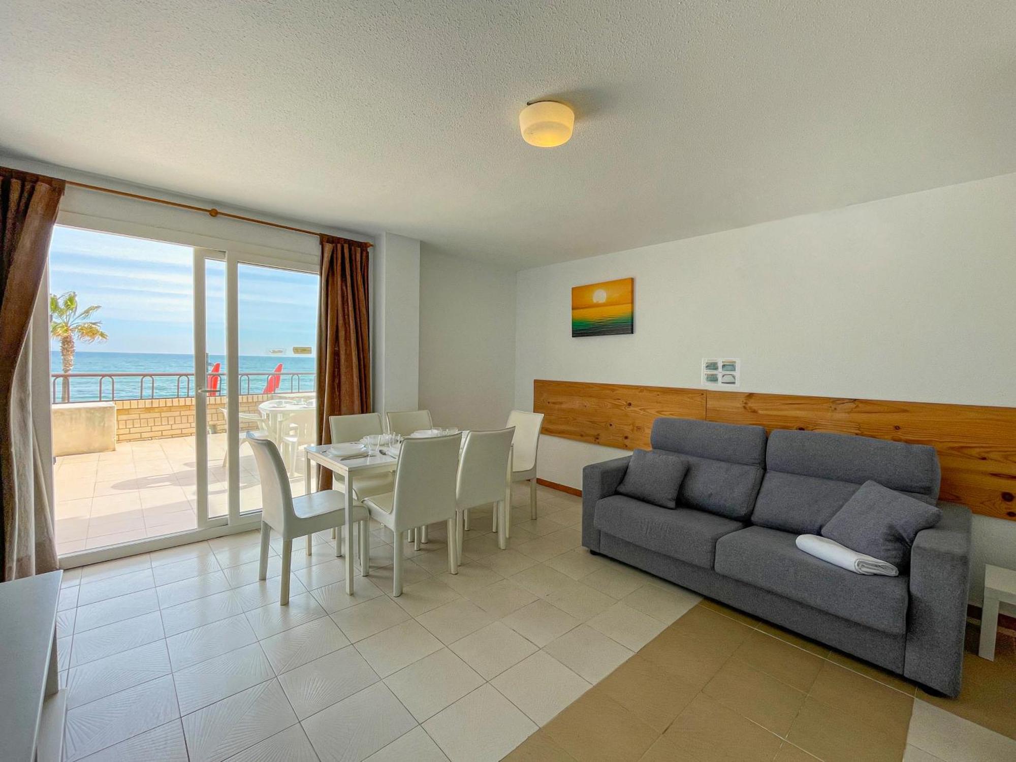 Apartamentos Oropesa Primera Linea 3000