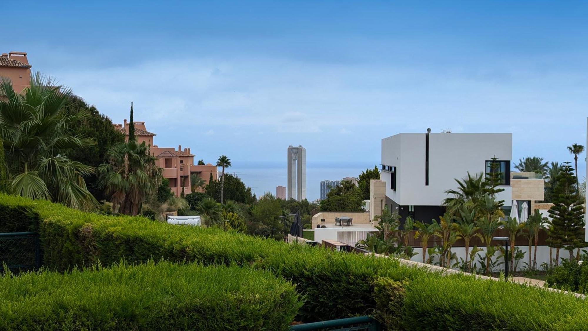 LOS ALTOS sea view apartment