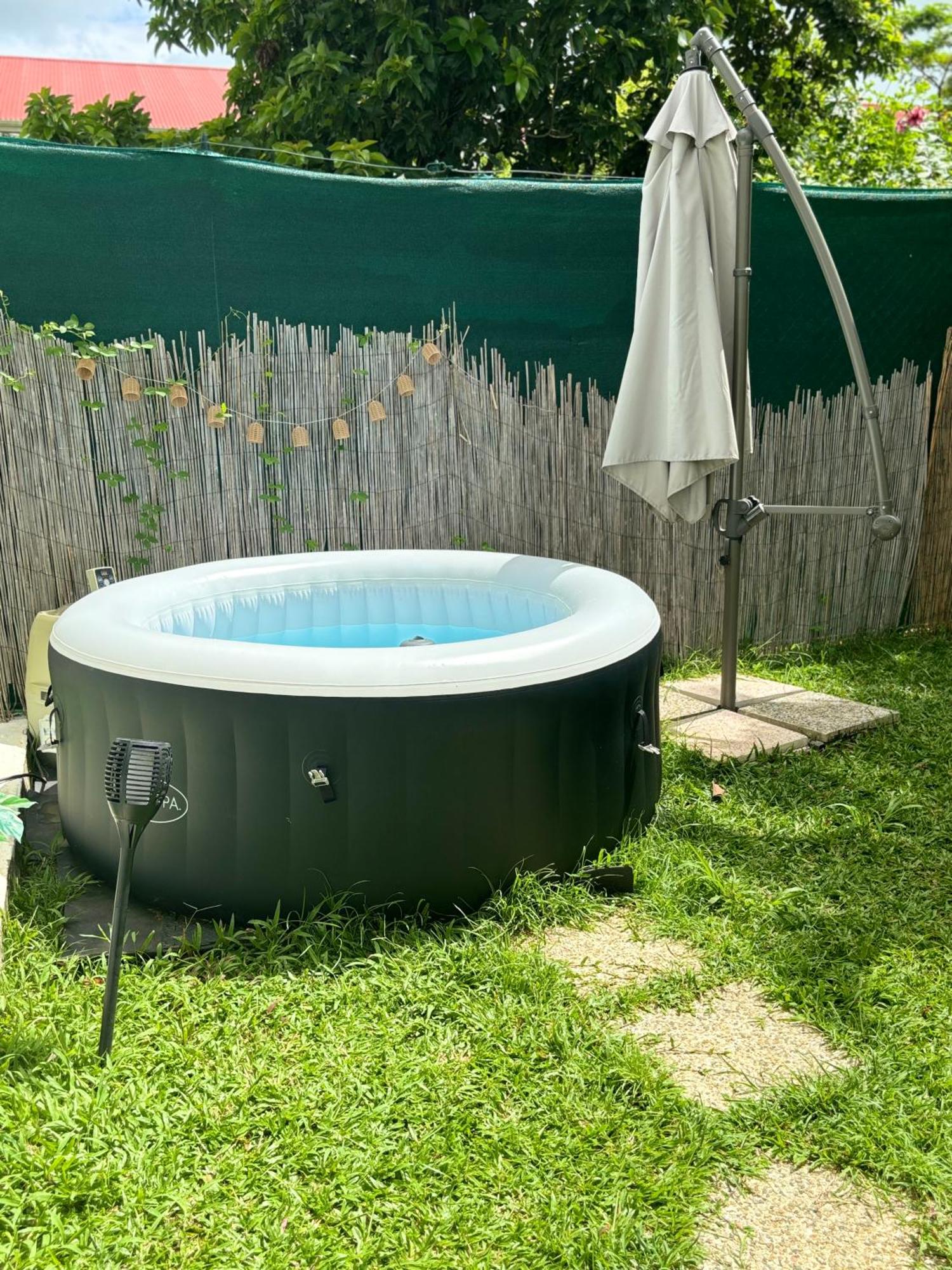 Logement paisible jacuzzi jardin privatif climatisation, imagen 4