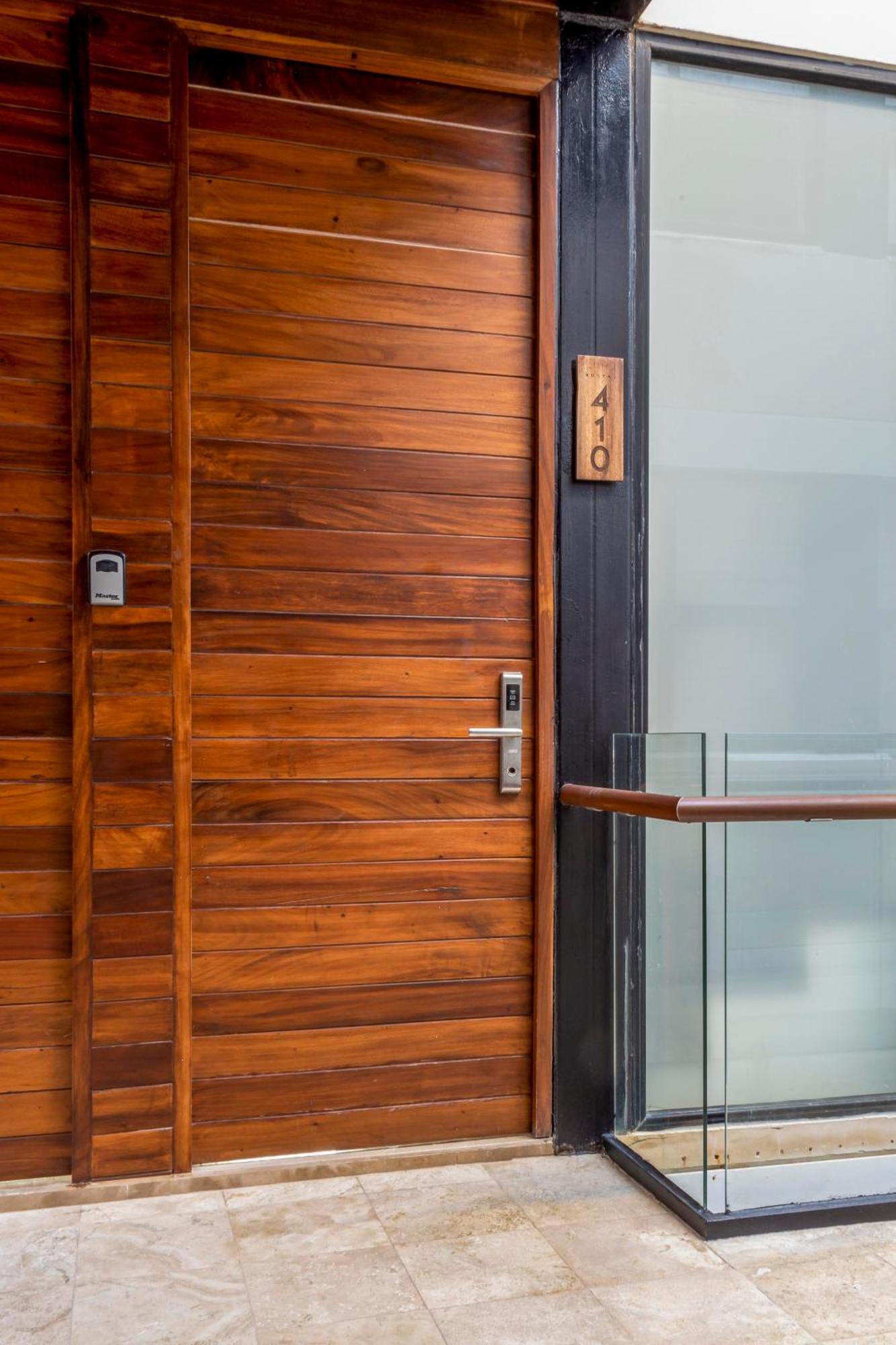 Exclusive 5th Ave Apt with Private Pool, foto 16