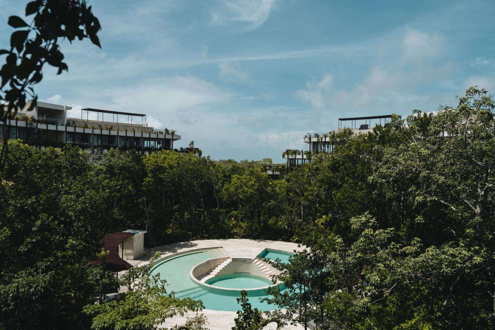 Luxury Loft with Pools, Gym, Rooftop and Panoramic Views, imagen 2