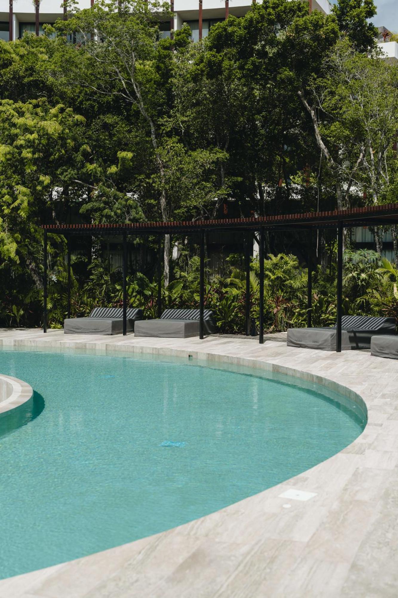 Luxury Loft with Pools, Gym, Rooftop and Panoramic Views, foto 12