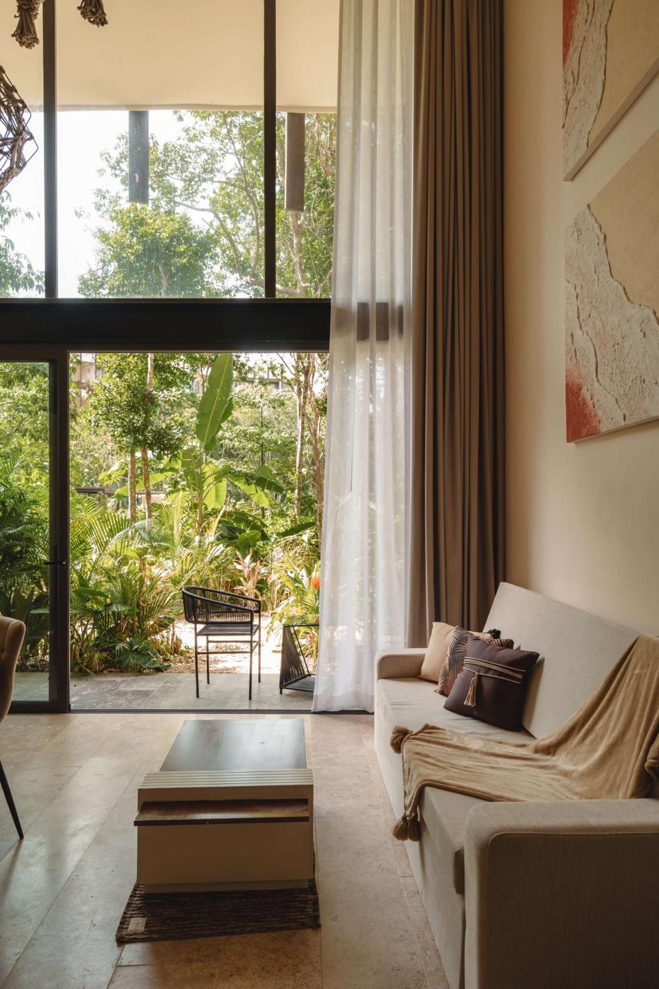 Luxury Loft with Pools, Gym, Rooftop and Panoramic Views, imagen 4