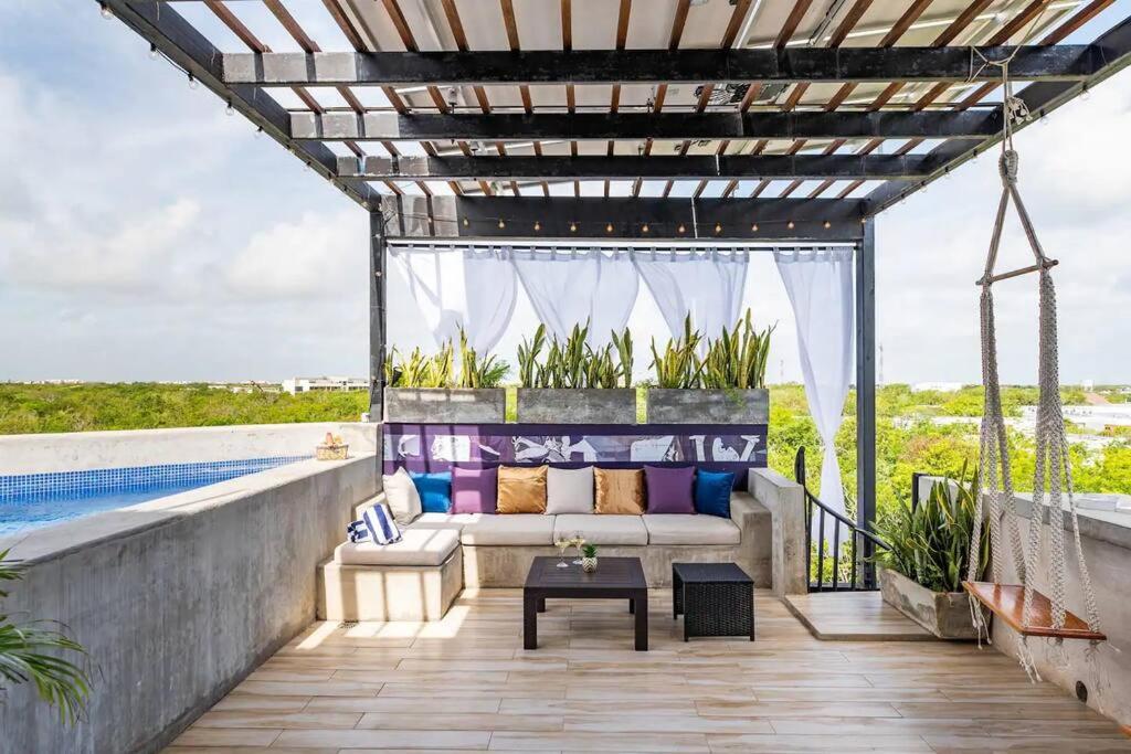 3BR Penthouse with Rooftop Pool Near Centro, imagen 4