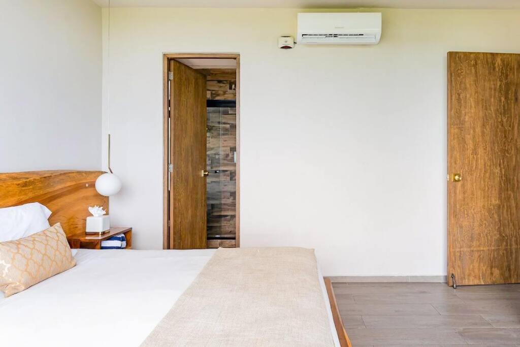 3BR Penthouse with Rooftop Pool Near Centro, foto 12