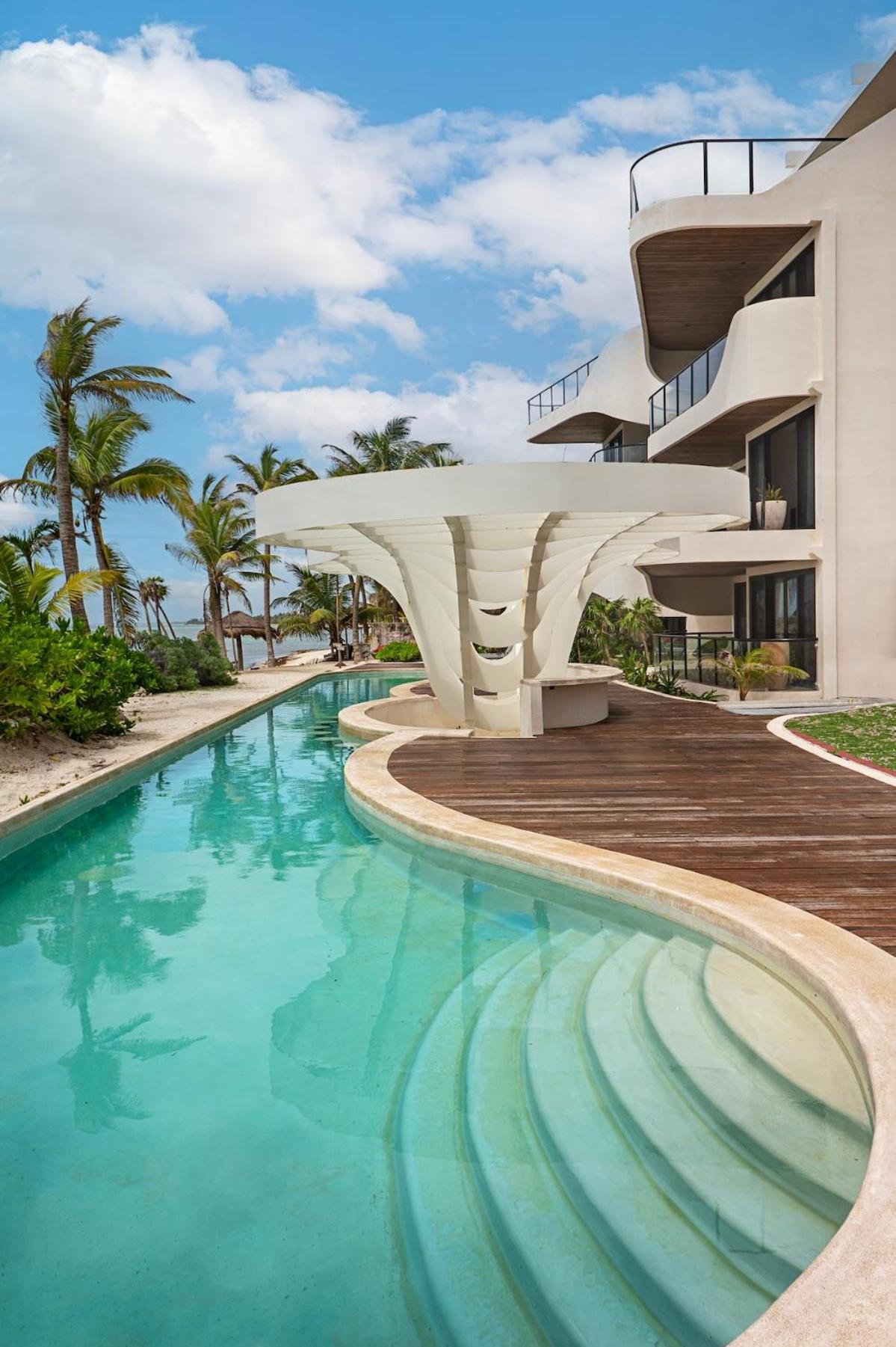 Beachfront 2BR Apartment at Tankah Bay, imagen 4