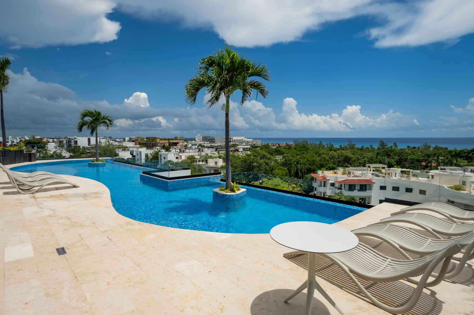 Menesse Liltowm rooftop con vista al mar, foto 7