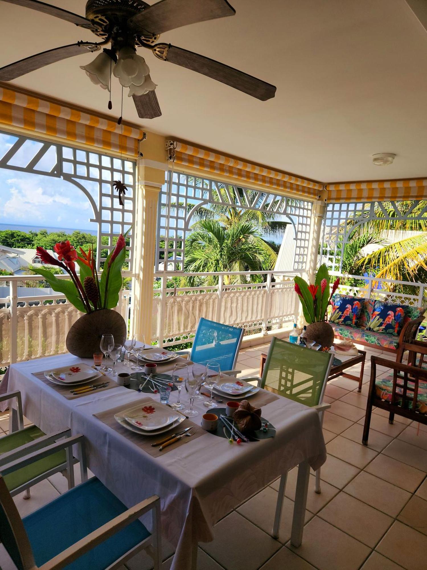 Appartement Coco Antilles ,vue mer, terrasse couverte 25m2,plage à pied, imagen 3