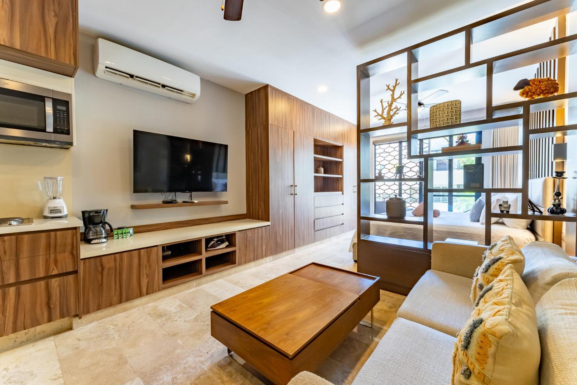 Bahay Condos steps from the beach and 5th ave, foto 12