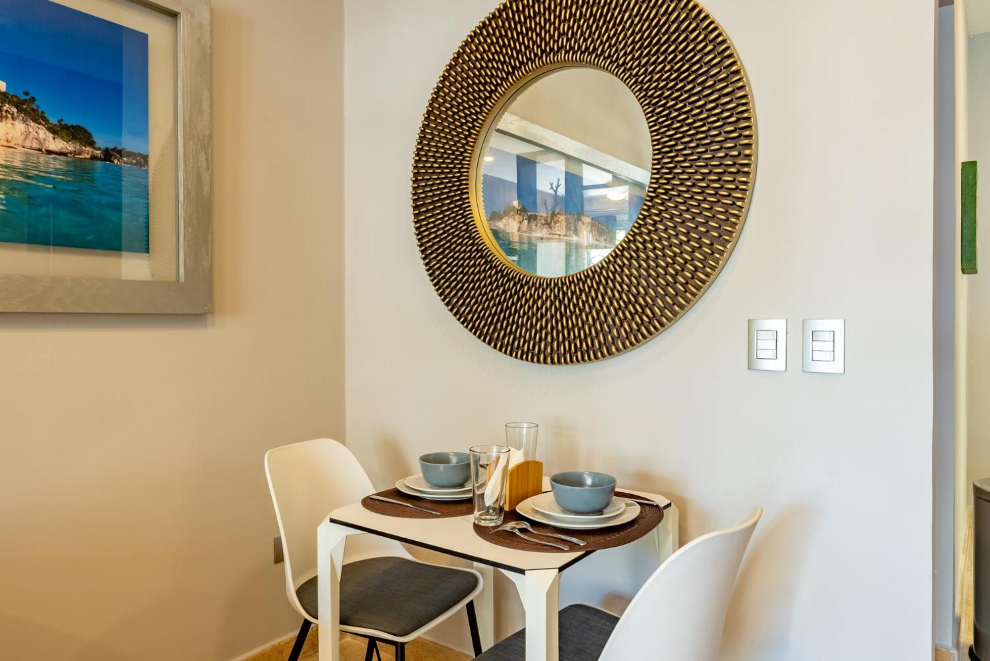 Bahay Condos steps from the beach and 5th ave, foto 13