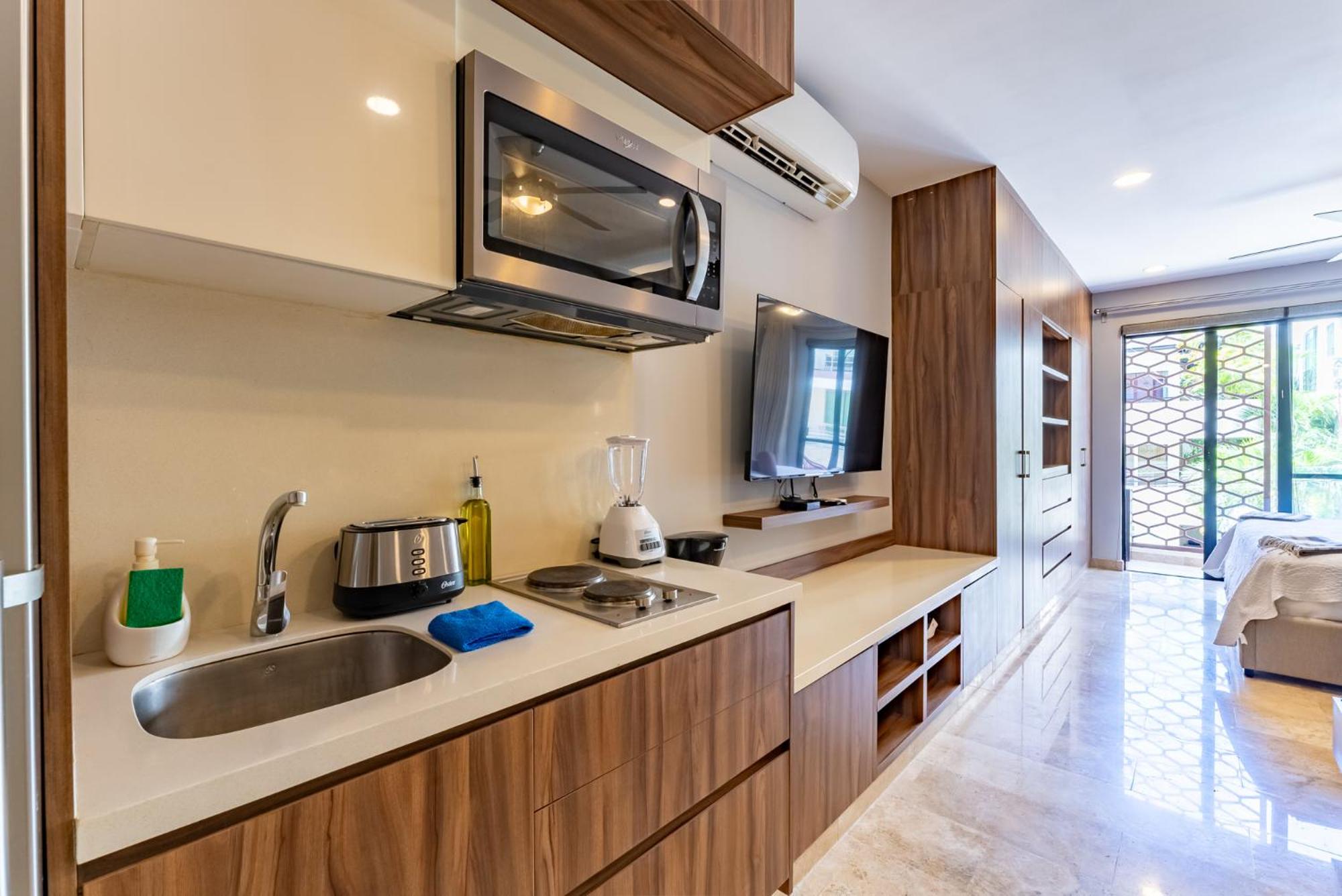 Bahay Condos steps from the beach and 5th ave, foto 14