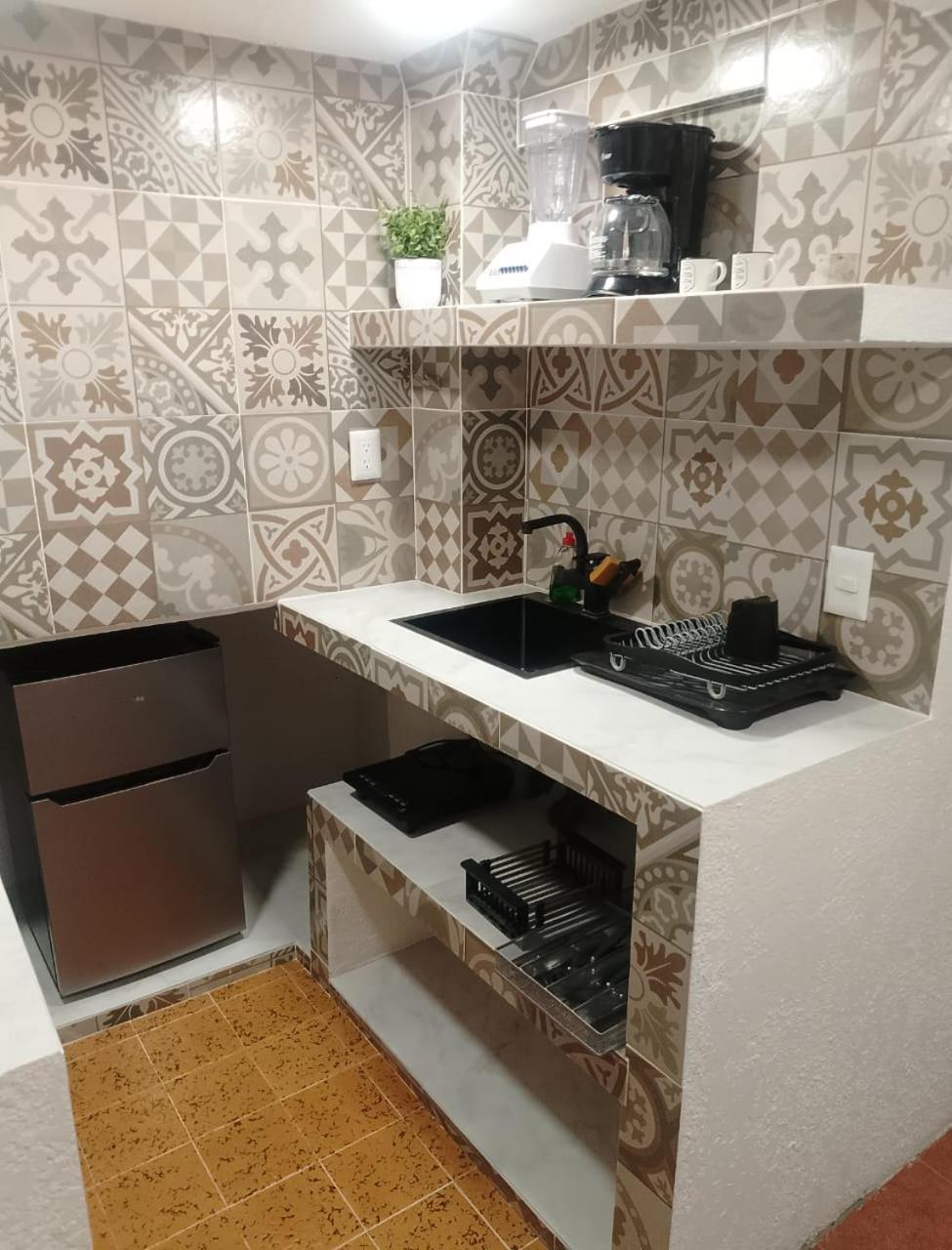 Casa Nance Alojamientos XAMAN HÁ Centro Mercado 28 y ADO Suite Familiar 3 Personas, foto 12