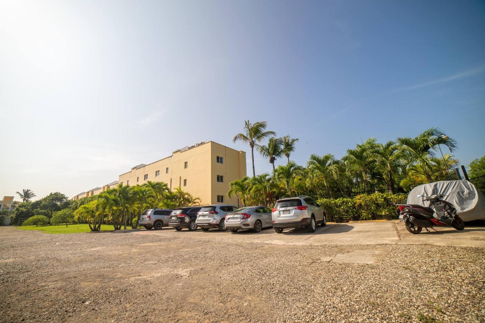 Garden Condos 21, Modern 1BR APT In Sosua Strip GUEST FRIENDLY, foto 15