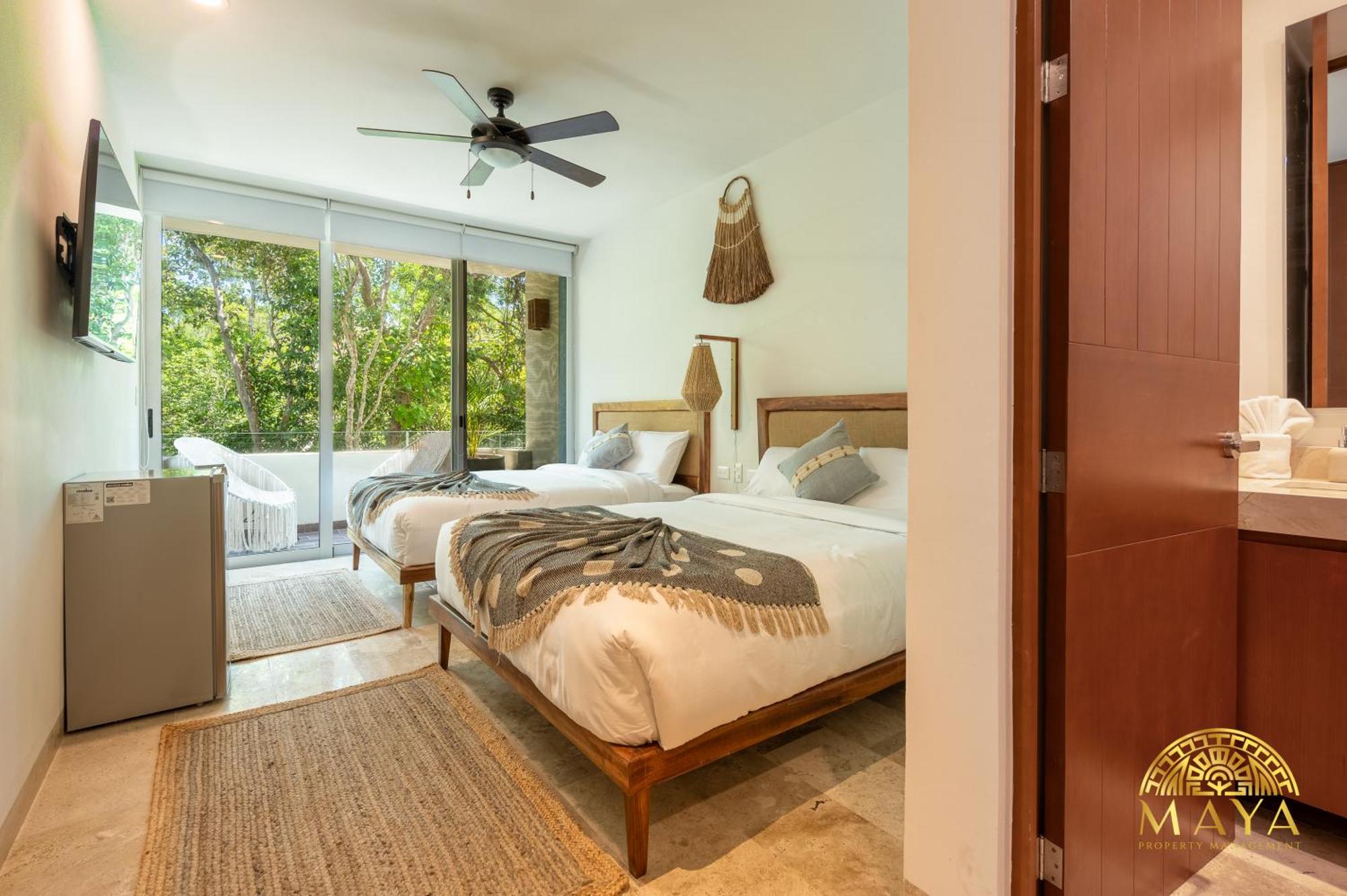 NHOA 206C Lux 1BR Condo Jungle View in Aldea Zama, imagen 4