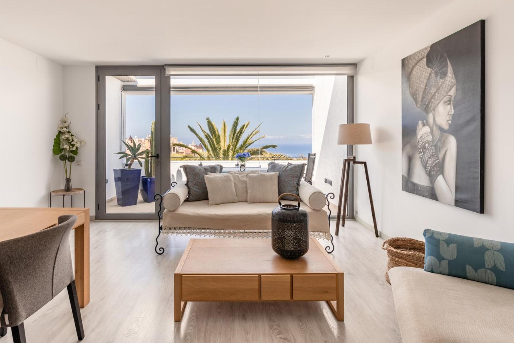 SISSI BOUTIQUE - THE TERRACE BETWEEN OCEAN AND TEIDE