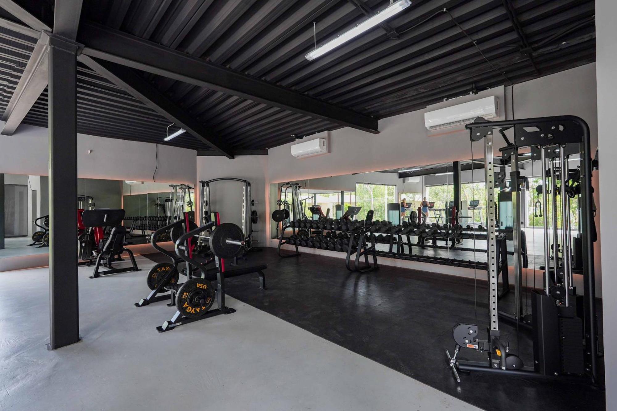 Luxury Loft with Pools, Gym, Rooftop and Panoramic Views, foto 14