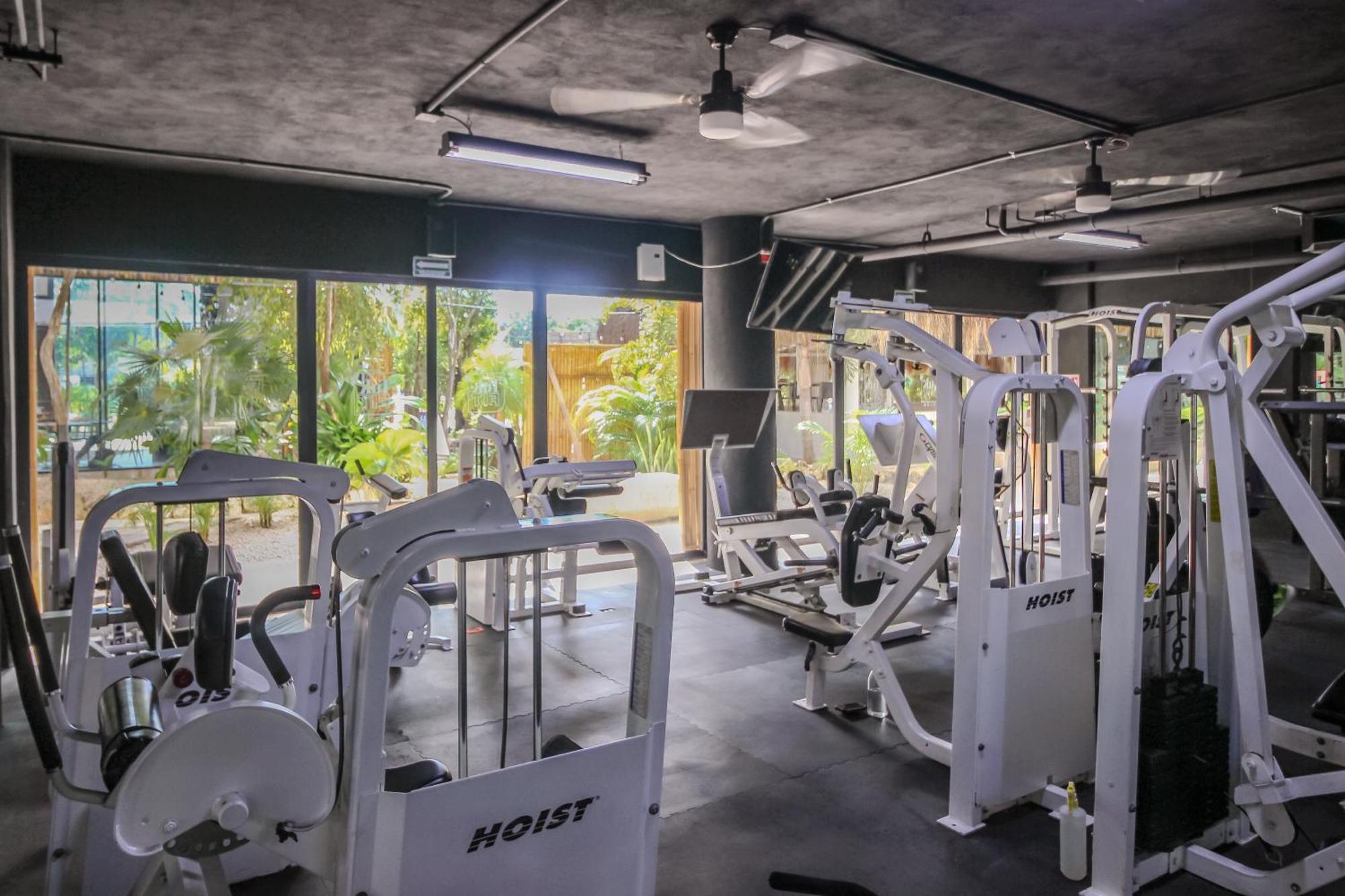 Top Location Studio with Rooftop Pool, Gym and Padel Court, imagen 2