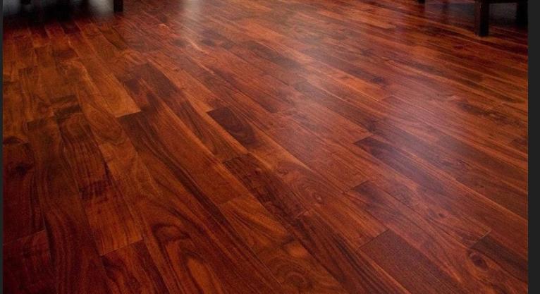 Le Mahogany Rouge