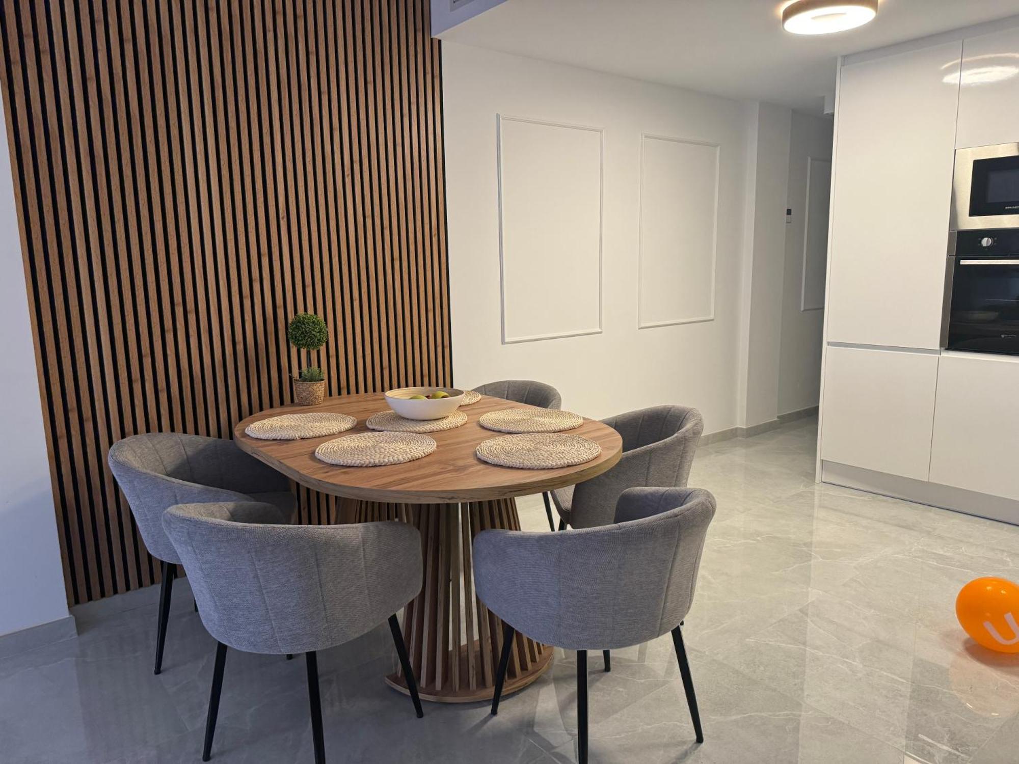 Premium Apartment 8 pers with a rooftop swimming pool and sea views - 3 min Playa de Cura