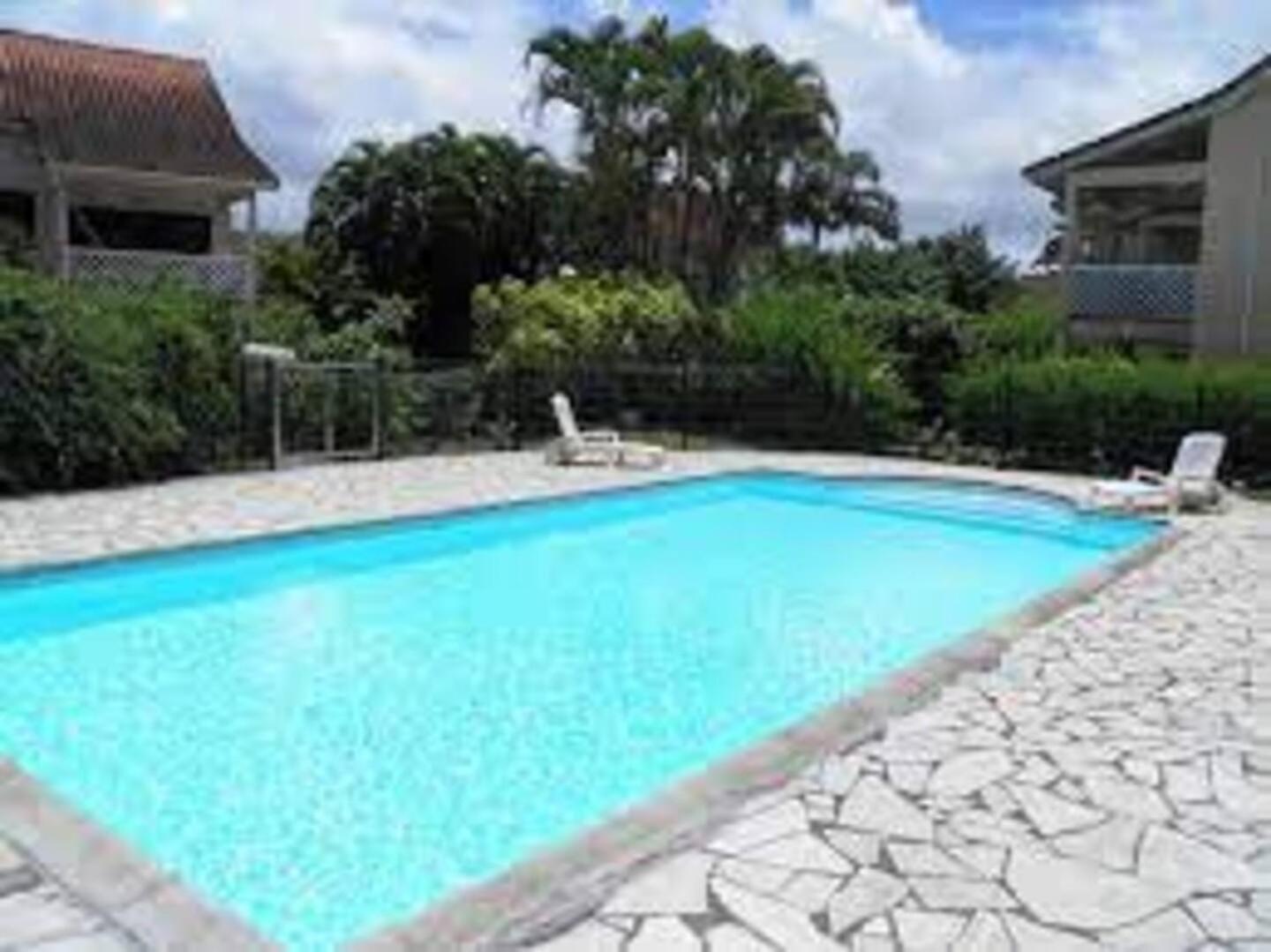 200m de la plage avec piscine