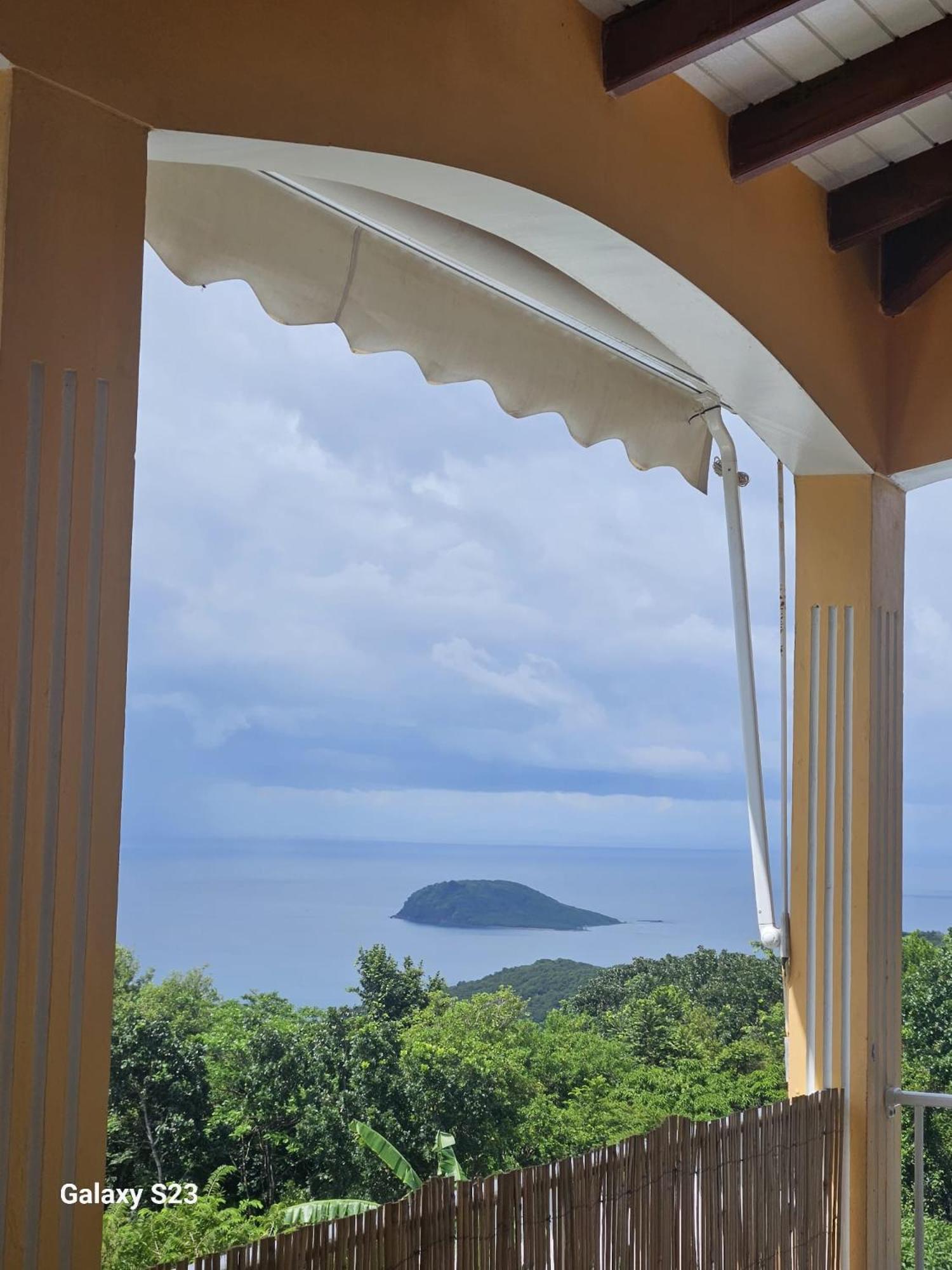 Maison entre montagne et mer