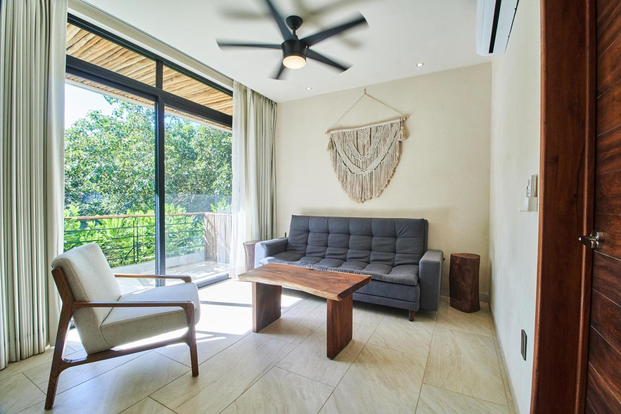 Jungle Penthouse with 2 Pools and Private Rooftop Terrace, foto 8