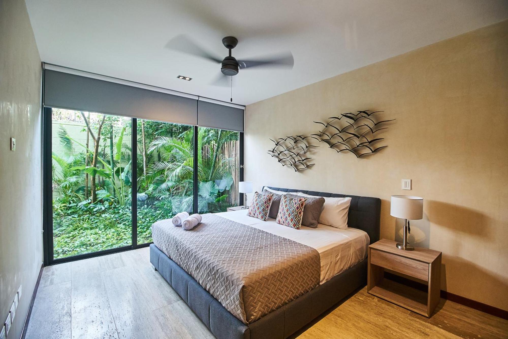 Spacious Aldea Zama Ground Floor Condo with Private Pool, foto 7
