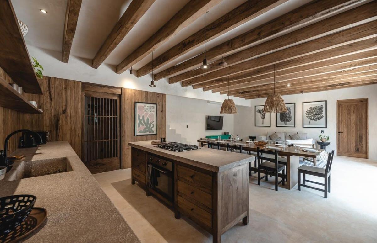 Boho Chic 3BR Villa, La Veleta, Rooftop & Private Pool, foto 13