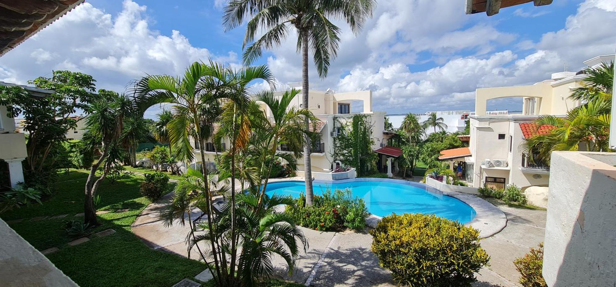 CASCADAS, spacious villa with workspace, pool & fast Wi-Fi, imagen 3