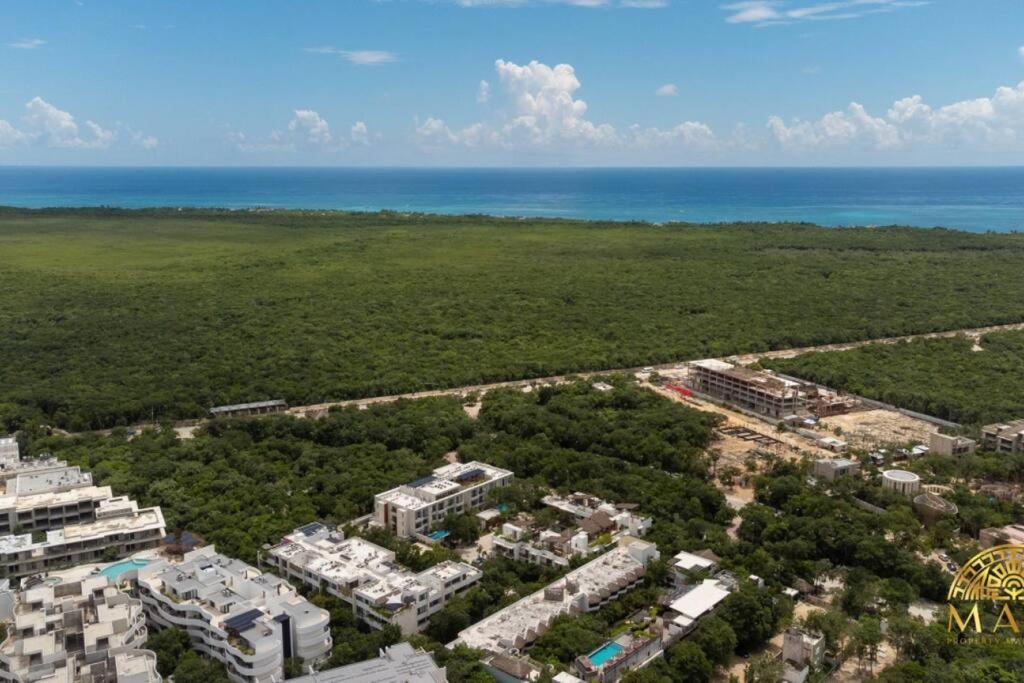 NHOA 303A Lux 2BR Condo Pool View in Aldea Zama, foto 14