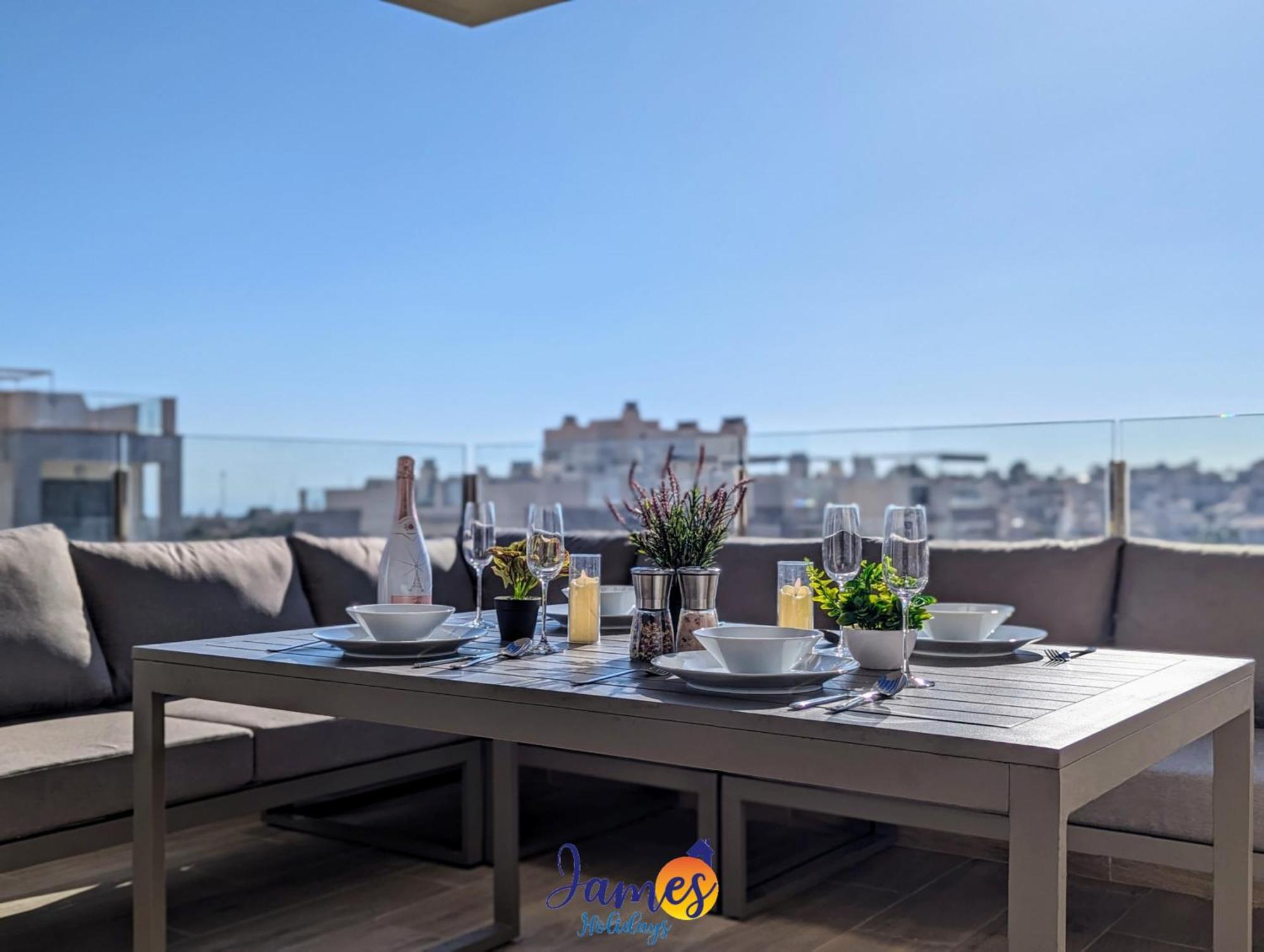 Lux Penthouse Valentino Golf III VM49