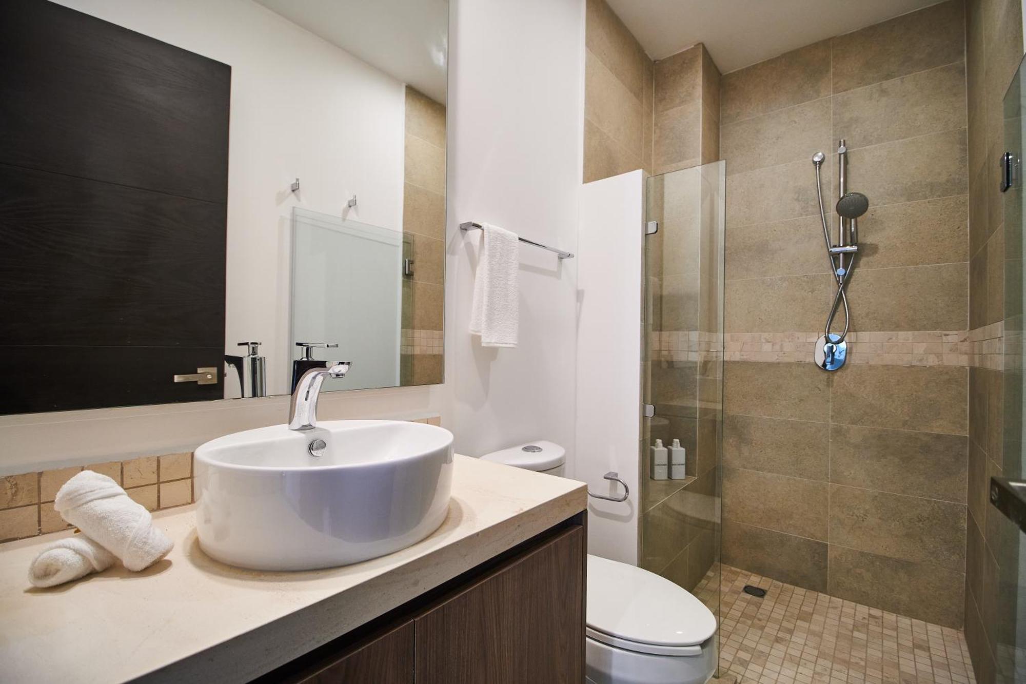 Zama Condo with 2 Pools, Gym, Yoga Deck and BBQ Grill in Top Location, foto 14