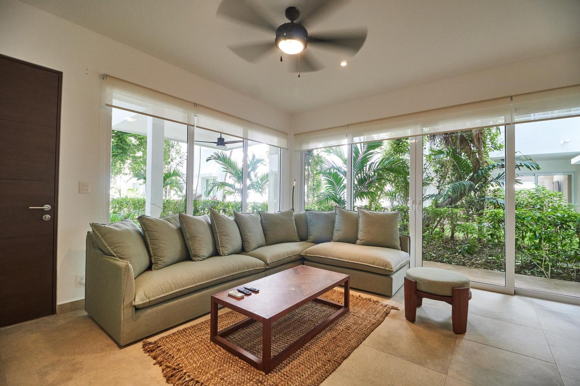 Zama Condo with 2 Pools, Gym, Yoga Deck and BBQ Grill in Top Location, imagen 4